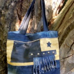 Mme VERBENCE créatrice de sacs, pochettes et besaces en textiles divers